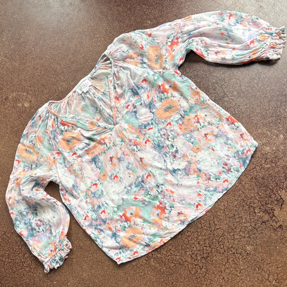 Velvet by Graham & Spencer summer top